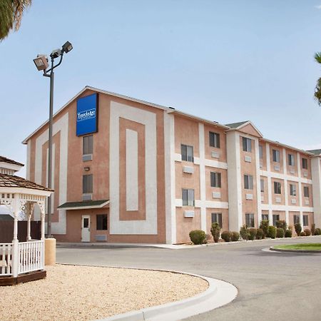 Travelodge By Wyndham Yermo Dış mekan fotoğraf