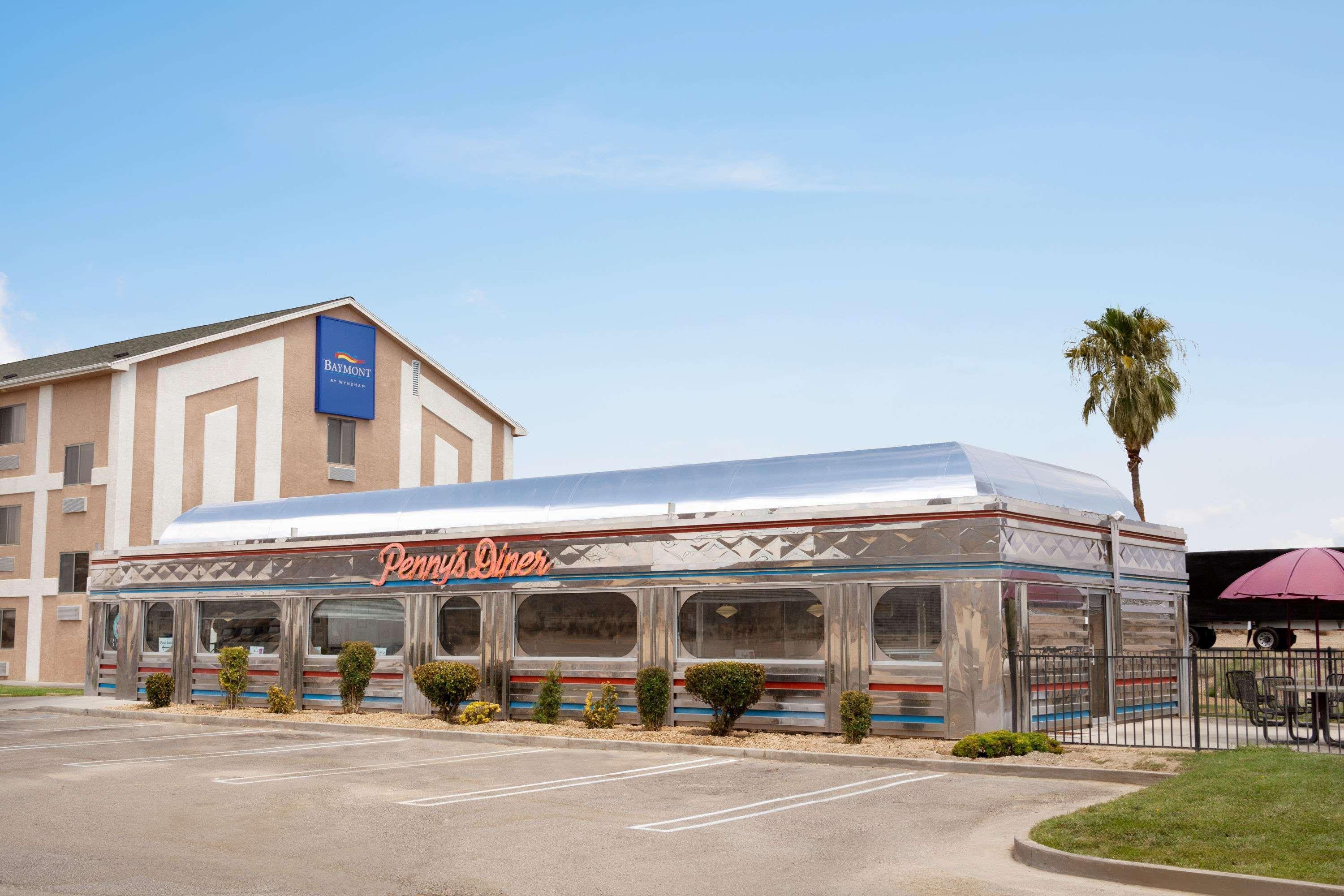 Travelodge By Wyndham Yermo Dış mekan fotoğraf
