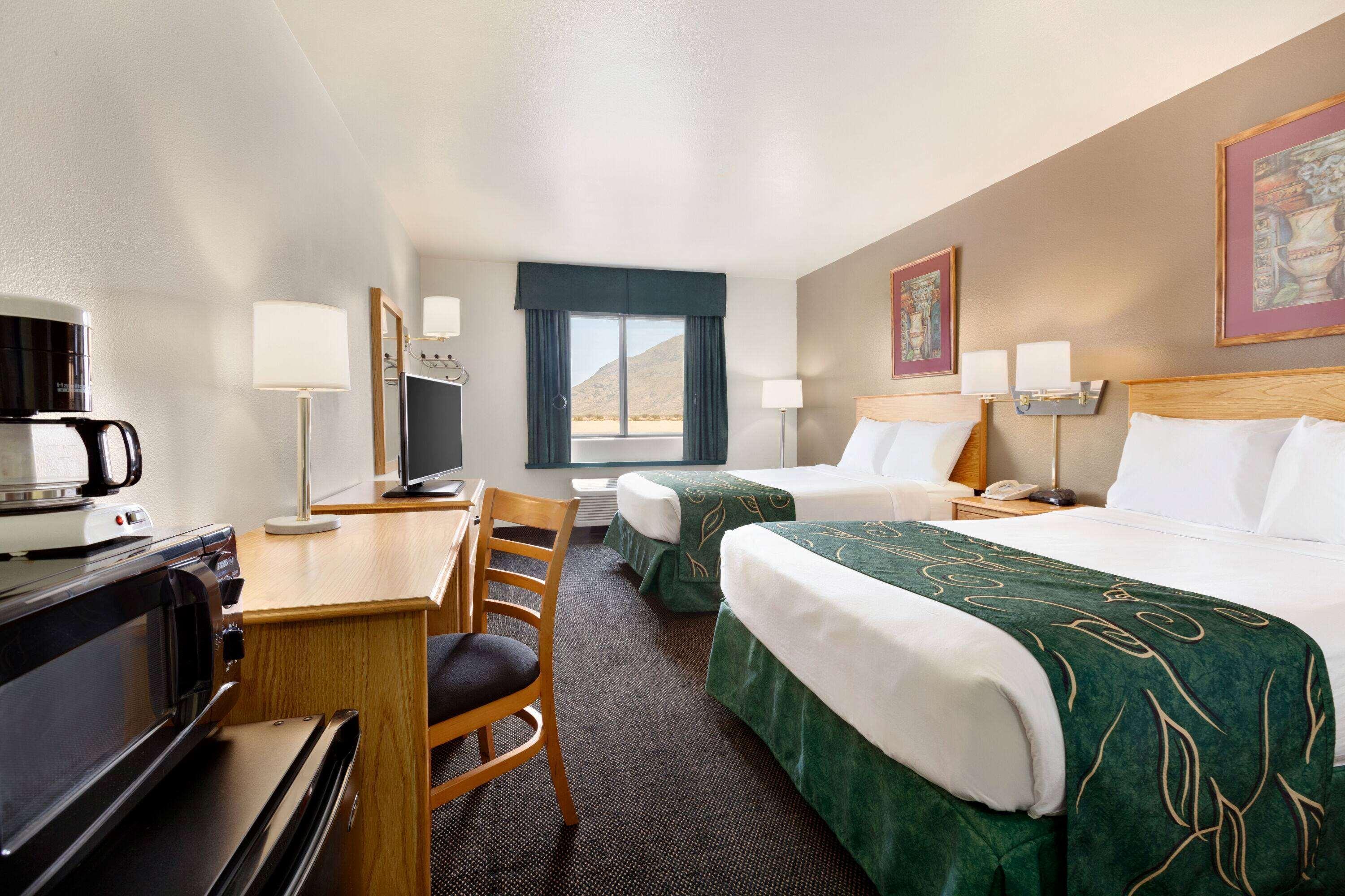 Travelodge By Wyndham Yermo Dış mekan fotoğraf