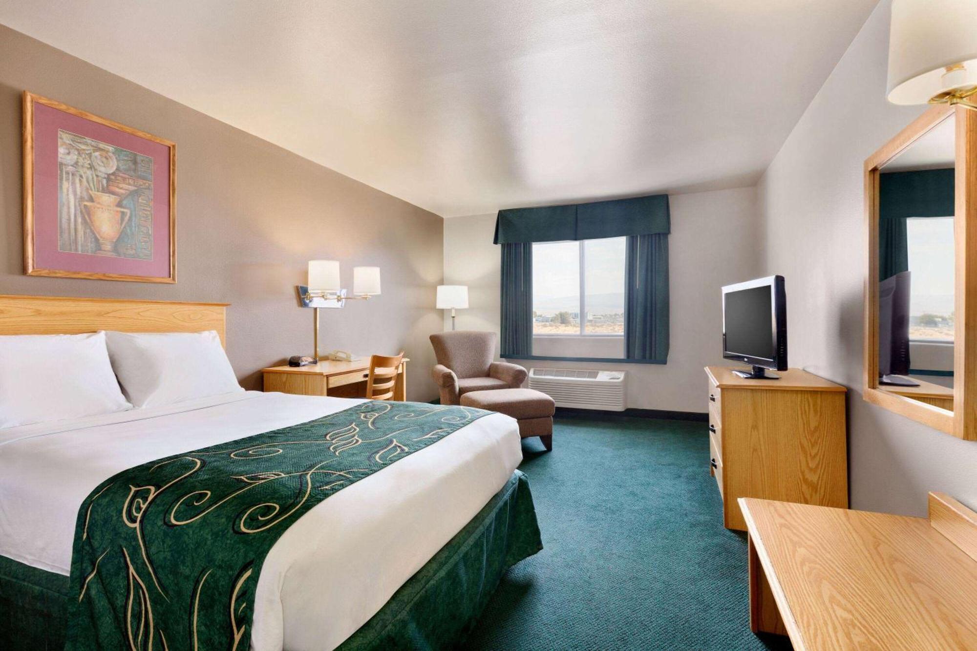 Travelodge By Wyndham Yermo Dış mekan fotoğraf