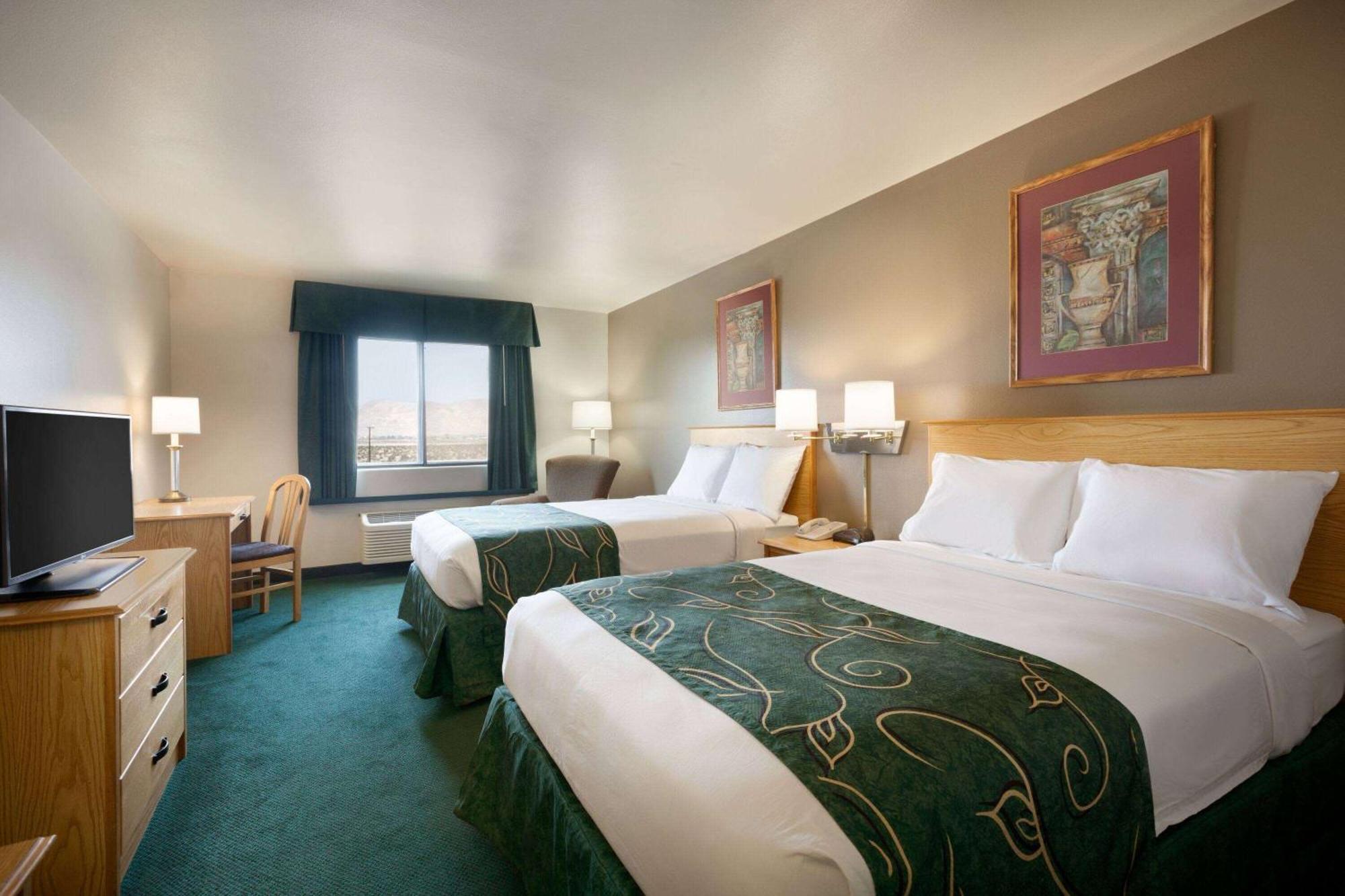 Travelodge By Wyndham Yermo Dış mekan fotoğraf
